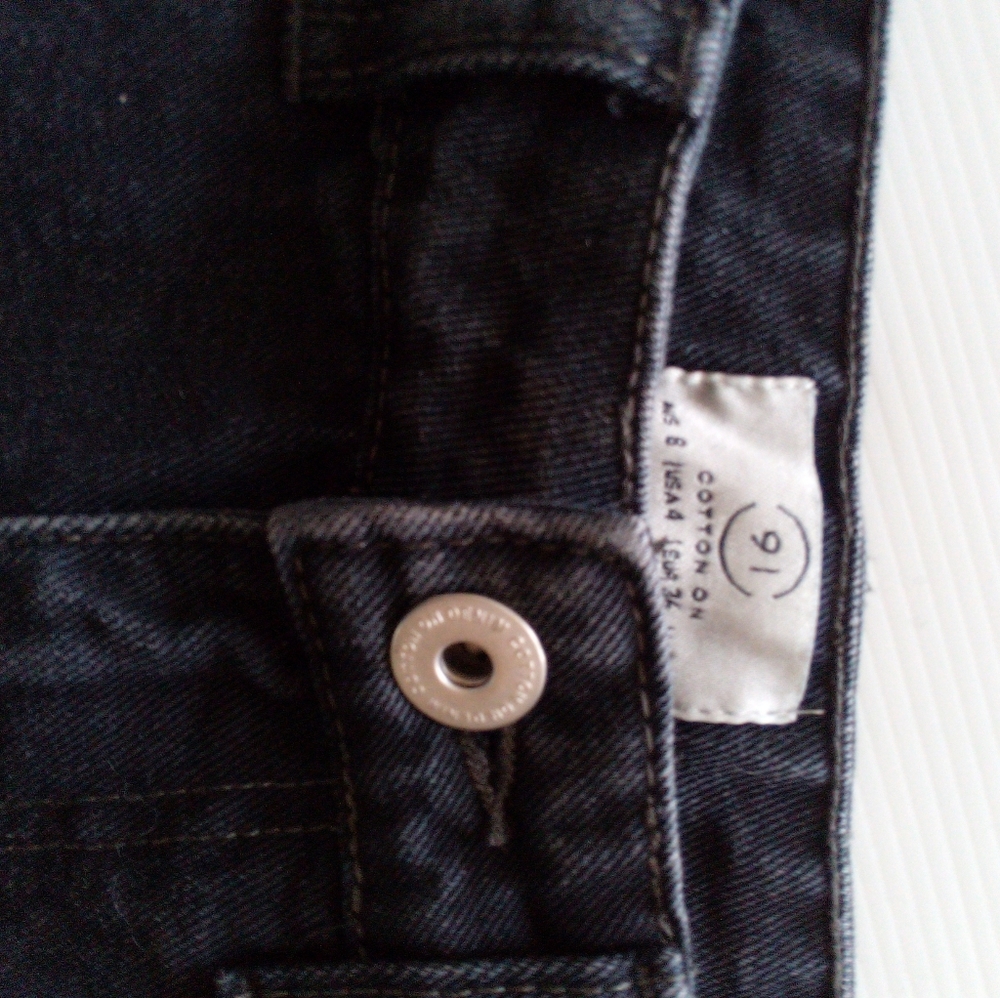 Cotton on black raw Hem denim mini skirt size 8 - Picture 6 of 8